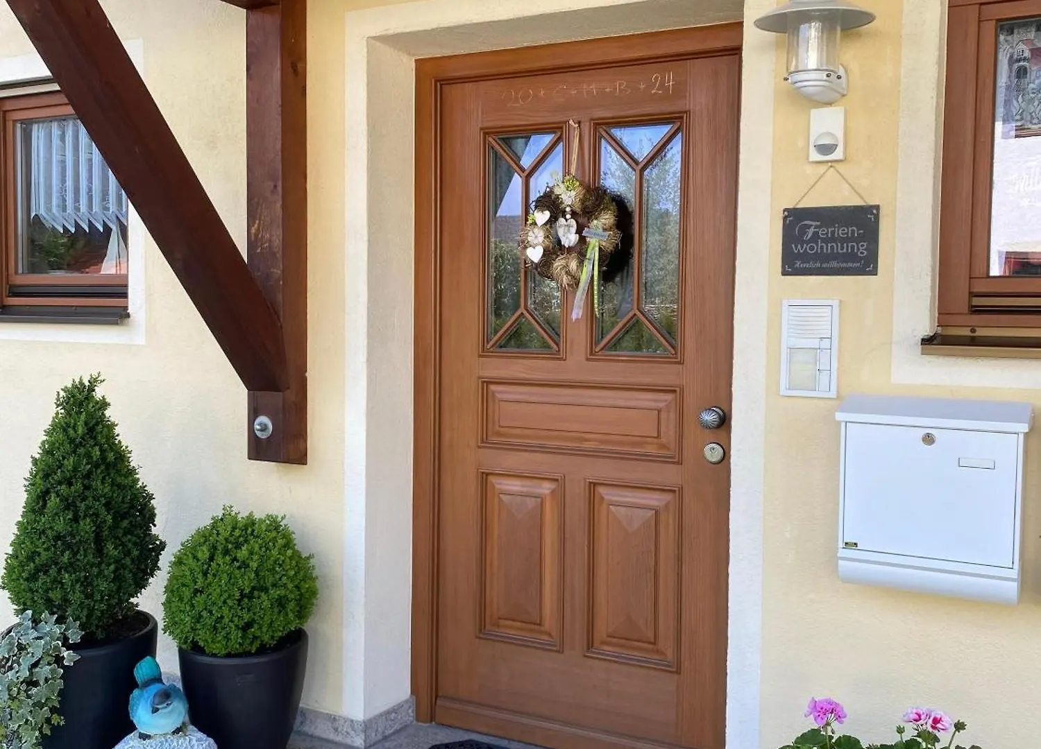 Alpenappartement Traumzeit - Pool / Eigene Terrasse / Garten Bernau am Chiemsee